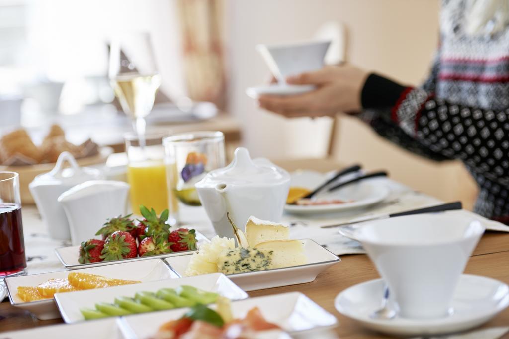 Boutique Hotel Herzhof - Garni-Appartements - Adults Only Riezlern Buitenkant foto